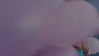 Riley Reid hátsó kapujában kettő kukac
