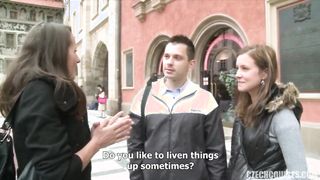 Tini lánynak bejön a méretes hímtag