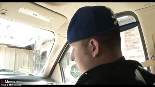 Vén nőci fiatal krapekkal dug