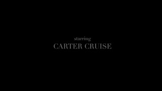 Carter Cruise durván popsiba tolva