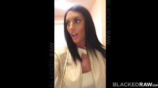 August Ames muffját néger pasi dugja
