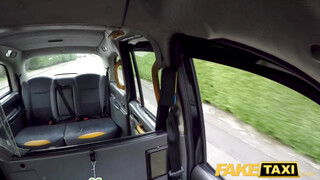 Fake Taxi - Alice Judge popsiba rakva a taxiban