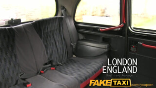 FakeTaxi - szűk pinájú nag didkós picsa