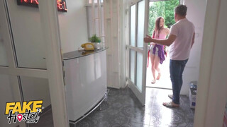 Fake Hostel - Tini csajok megkúrva alaposan