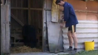Vidéki érett nő hátsó bejáratba dugva