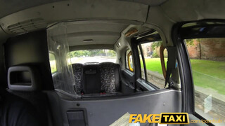 FakeTaxi - Dögös lengyel spiné meghágva