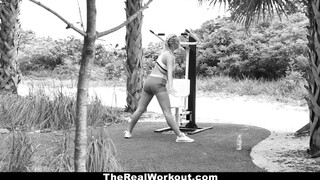 TheRealWorkout - Fitnesz vlogger és a hatalmas hímvessző esete