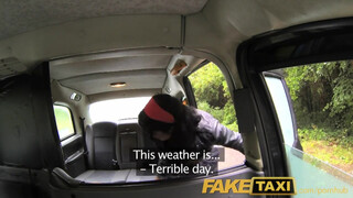 FakeTaxi - kolumbiai spiné popóba dugva