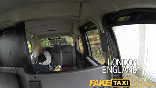 FakeTaxi - maga mutogató csajszi a taxiban