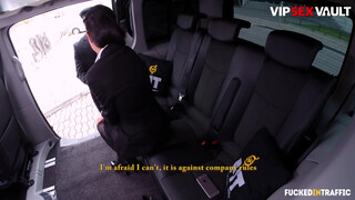 FuckedInTraffic - Jocelyne bombázó cseh kisasszony és a sofőr