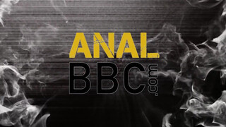 ANALIZED - Anna Rey befogadja a hatalmas fekete kárót