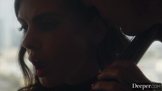 Deeper - Keisha Grey a méretes tőgyes fiatal kiscsaj