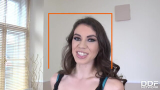 Tiffany Doll két dákót kap a análjába