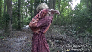 MoxieFilms - Hatalmas didkós hippi kiscsaj