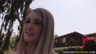 Summer Carter a cuki világos szőke nőci