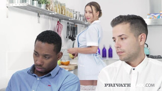 PrivateBlack - Taylor Sands hármasban dug