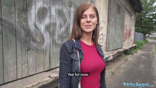 Public Agent - Tiffany Blue a dögös szép seggű hölgyemény