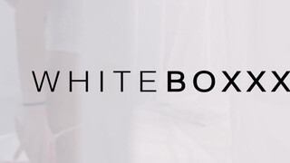 WHITEBOXXX - Romy Indy a tüzes barna spiné