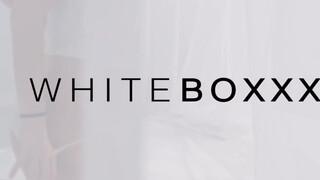 WhiteBoxxx - Darcia Lee a hatalmas keblű magyar kreol kisasszony