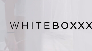 WhiteBoxxx - Lena Reif a méretes tőgyes orosz hölgyemény