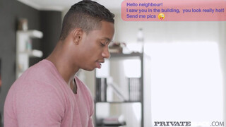 Private Interracial - Anita Bellini kinyalva és bekúrva