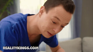 REALITY KINGS - Lisa Belys rendesen megrakva