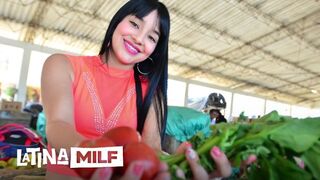 Sofia Galindo forró latina seggét rendesen megdugják lucskos muffban